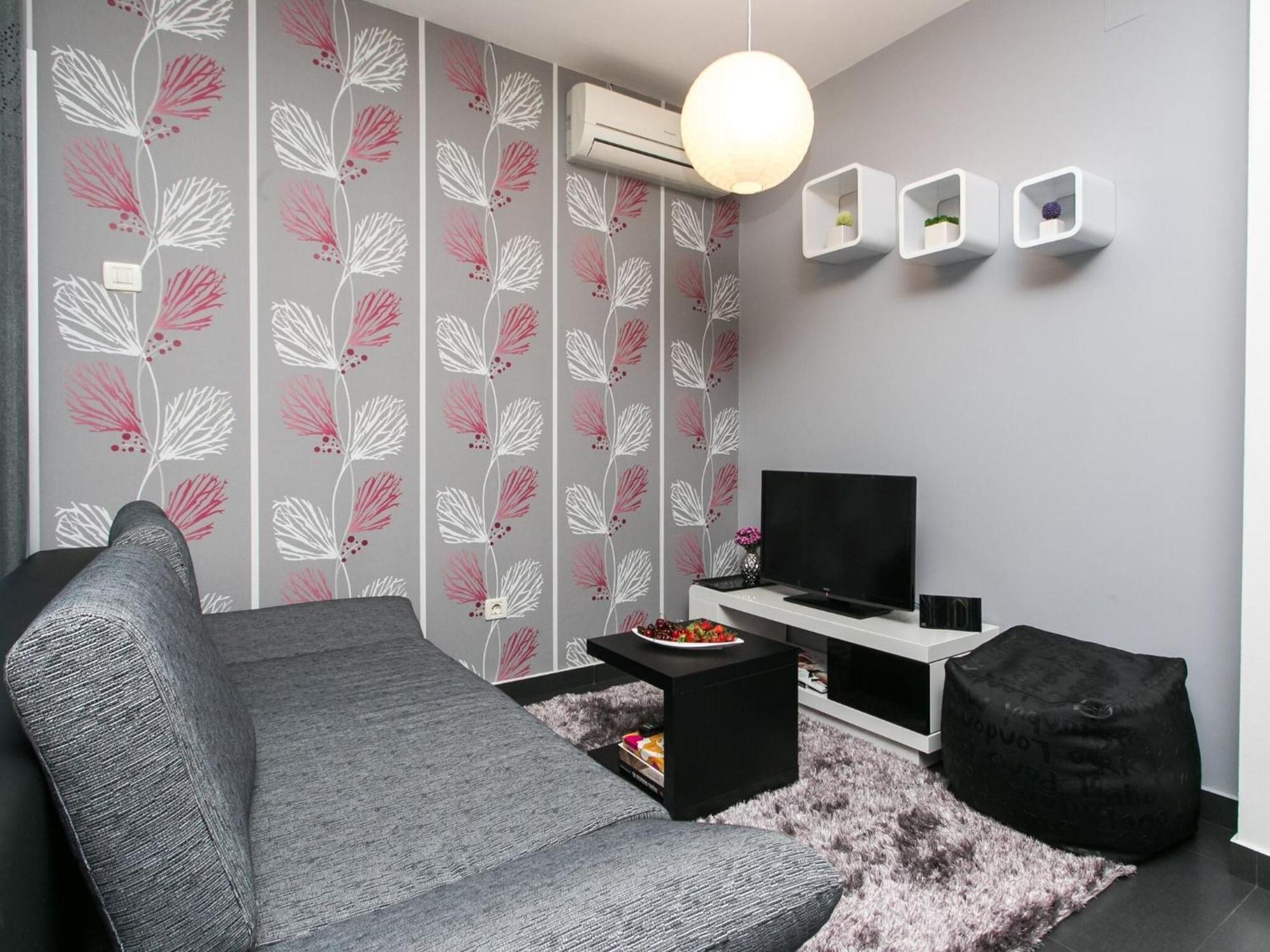 Lapad Bay- Luxury Two-bedroom With Balcony Black-ivani Evi *