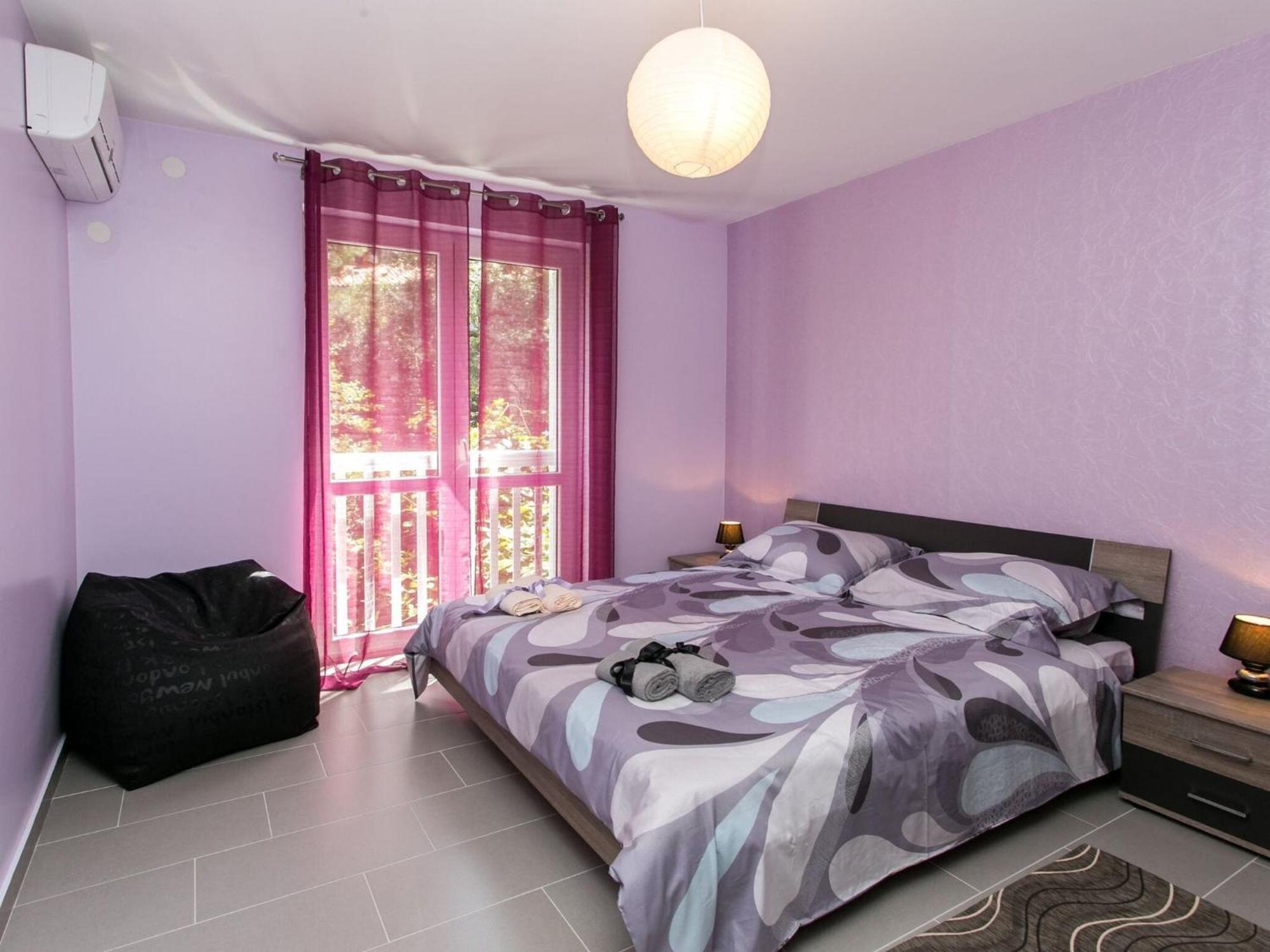 Lapad Bay- Luxury Two-bedroom With Balcony Black-ivani Evi